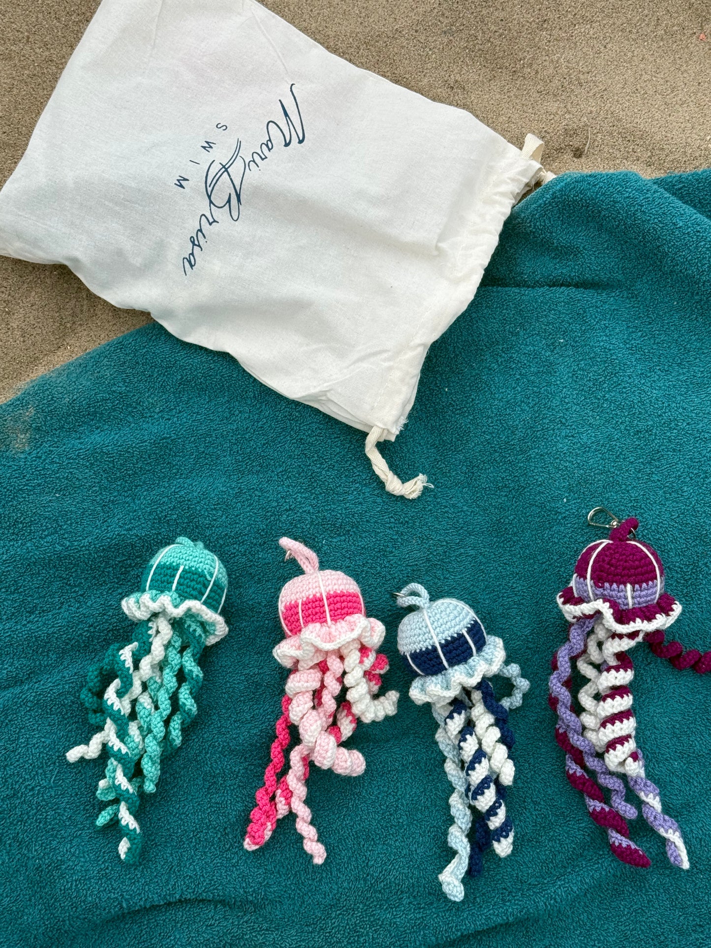 jellyfish charm keychain